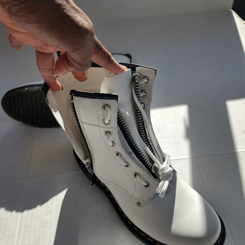 DR. MARTENS AIRWAIR DOUBLE ZIP WHITE LEATHER LACE UP COMBAT BOOTS SENDEL - Picture 9 of 16